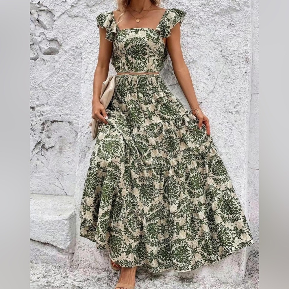 TK033: Ethnic Pattern Skirt Set in Green